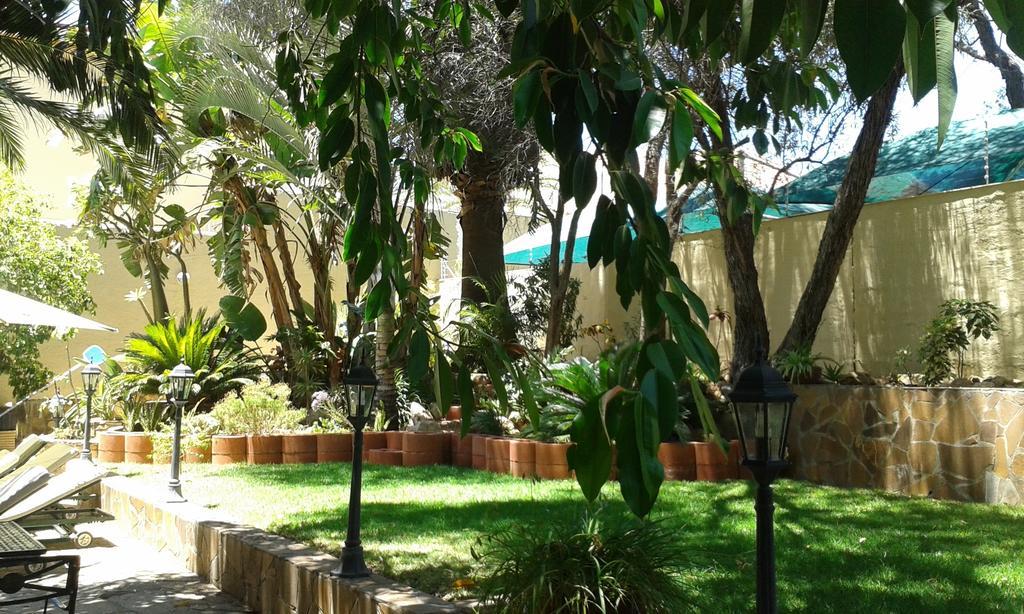 Hotel Pension Steiner Windhoek Exterior foto